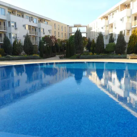 Private In Nessebar Club Sunny Апартаменты